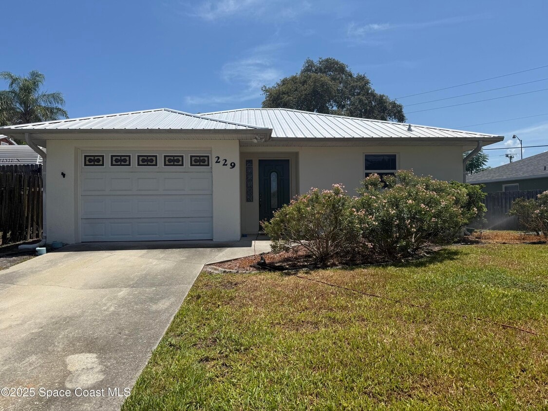 Primary Photo - 229 Broadview Dr