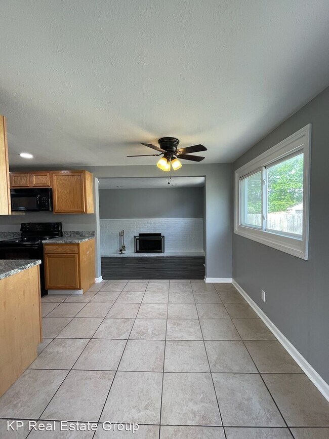 Foto del edificio - 3 br, 1 bath House - 3296 Penfield Rd.