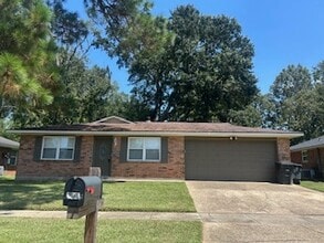 Building Photo - 1605 Outrigger Dr
