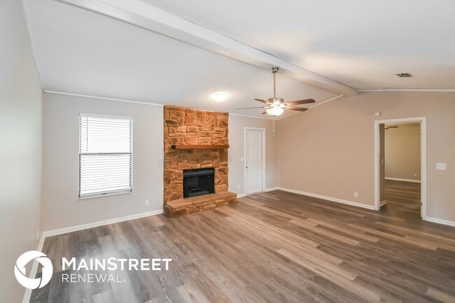 Building Photo - 6374 Norse Dr