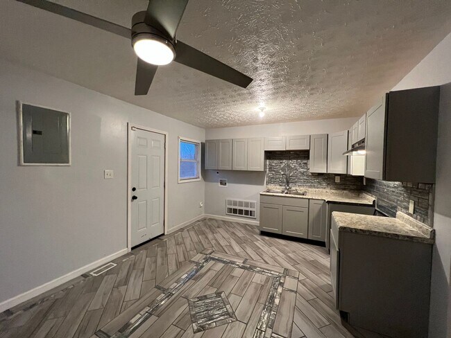 Foto del edificio - 5155 Rucks Rd