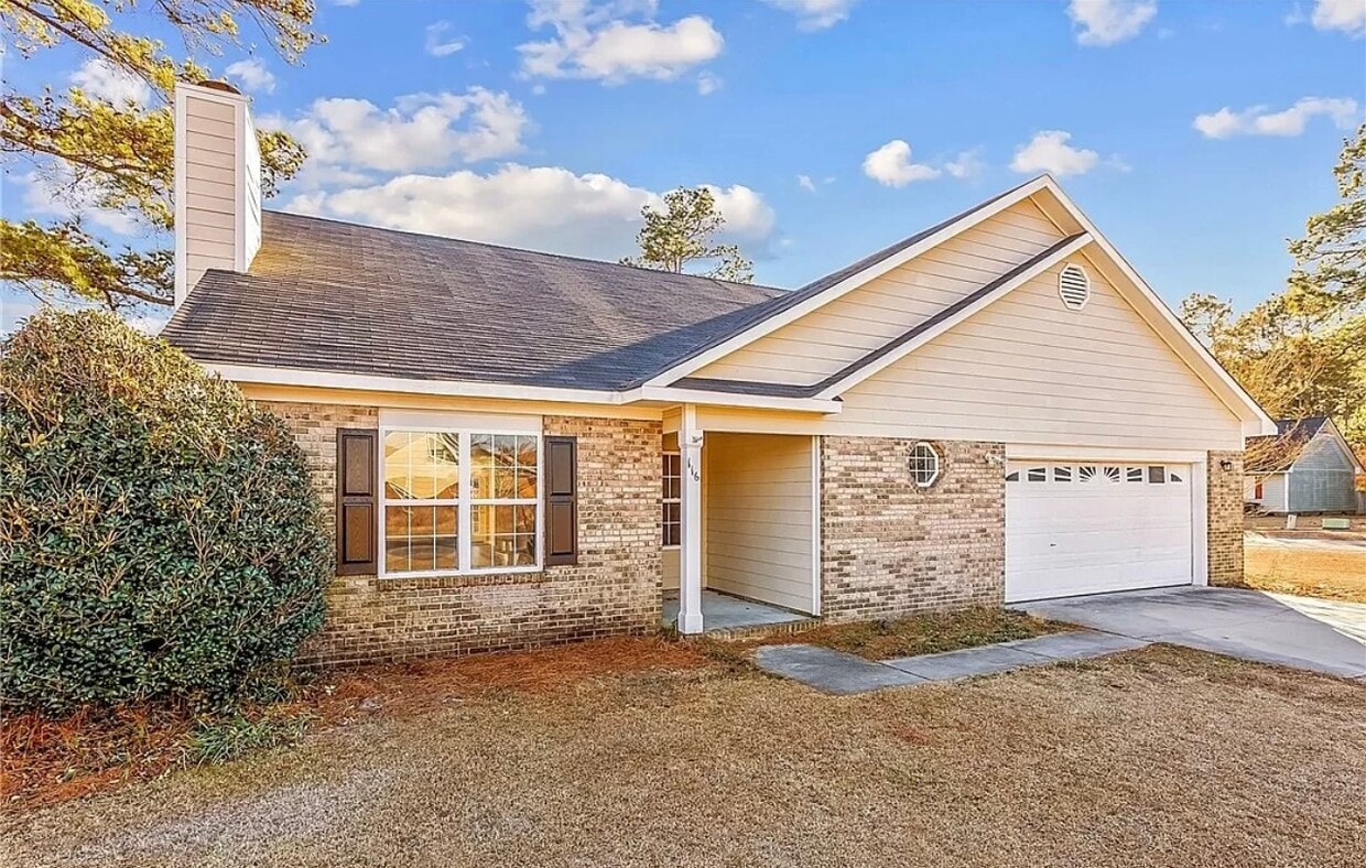 Primary Photo - 116 Mosswood Dr