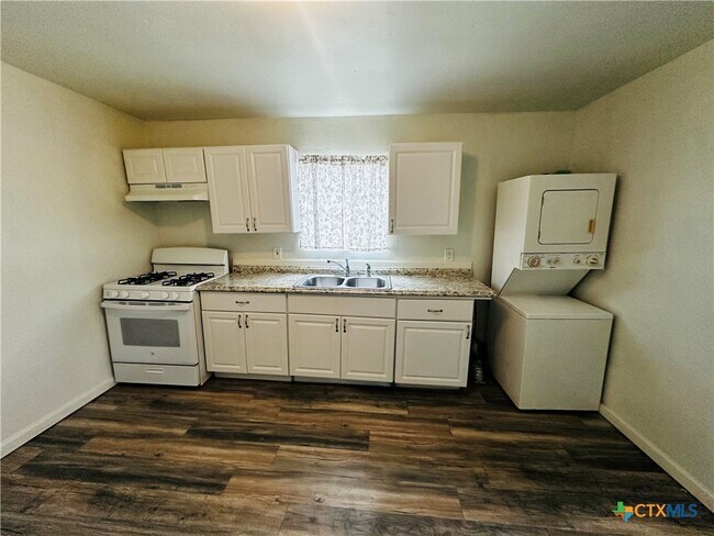 Foto del edificio - 714 S River St