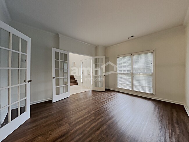 Building Photo - 2915 Spring Harbor Dr