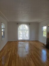 Building Photo - 1220 N Van Ness Ave