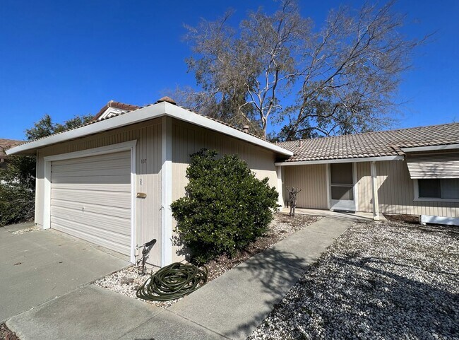 Building Photo - 2 Bedroom 2 Bath Home in 55+ Community in ...