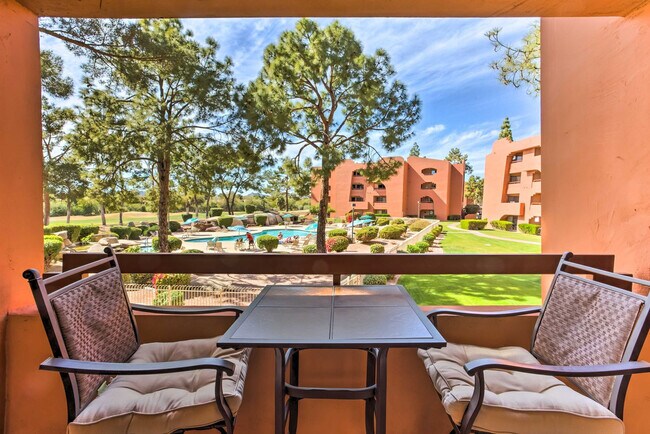 Foto del edificio - 12212 N Paradise Vlg Pkwy S