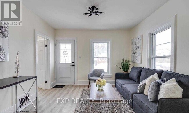 Building Photo - 248 Verdun Rd