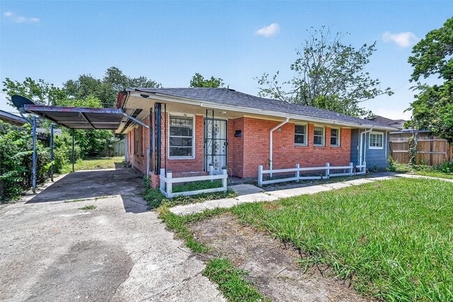 Building Photo - 3918 Tavenor Ln