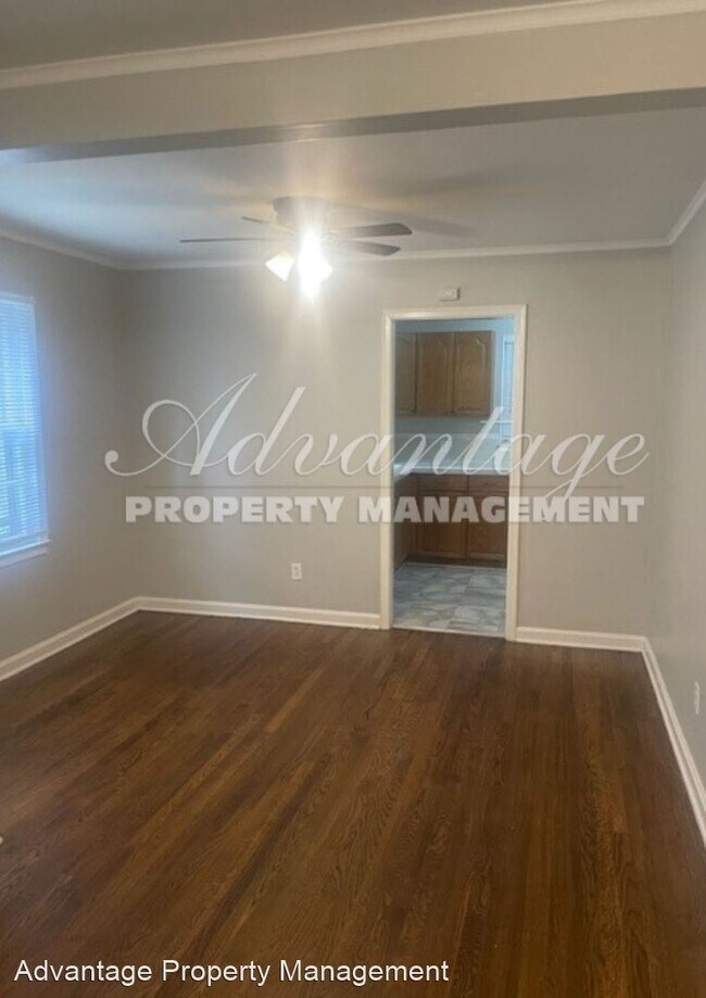 Building Photo - 2 br, 1 bath House - 1051 Robin Hood Ln.