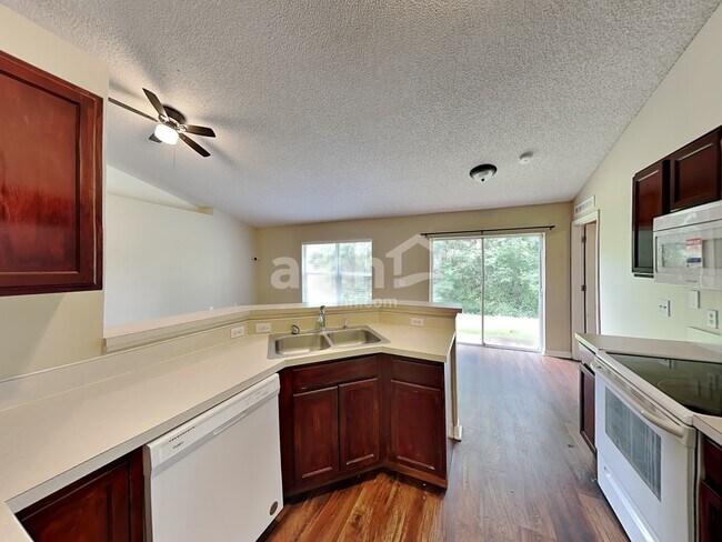 Foto del edificio - 1228 Welch Ridge Ter