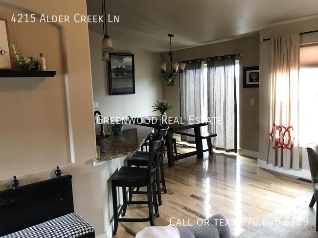 Foto del edificio - 4215 Alder Creek Ln