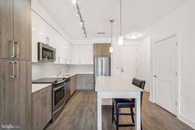 Foto del edificio - 145 Riverhaven Dr