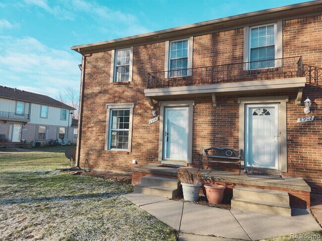 Foto del edificio - 8904 Shawn Dr