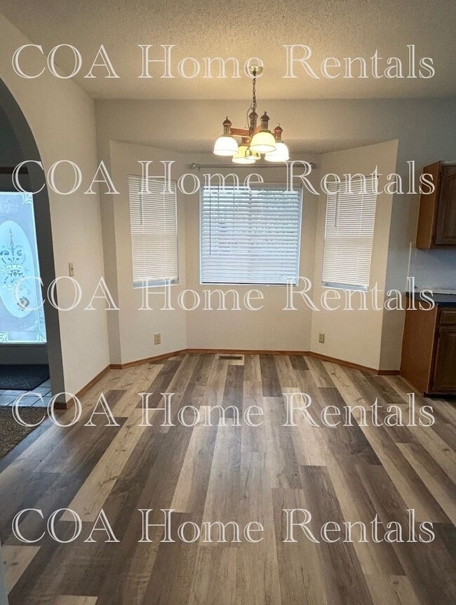 Building Photo - Turtle Run 2nd Addition.