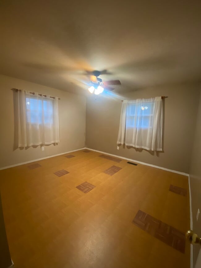 Master Bedroom - 1411 Melbourne Dr