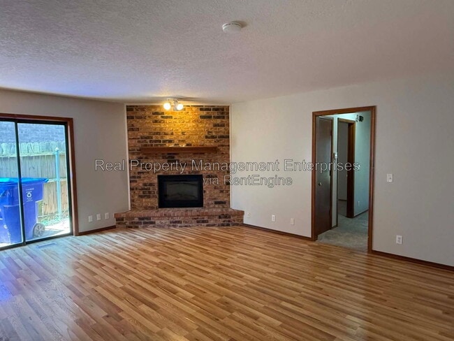 Building Photo - 4105 Heritage Pl Dr