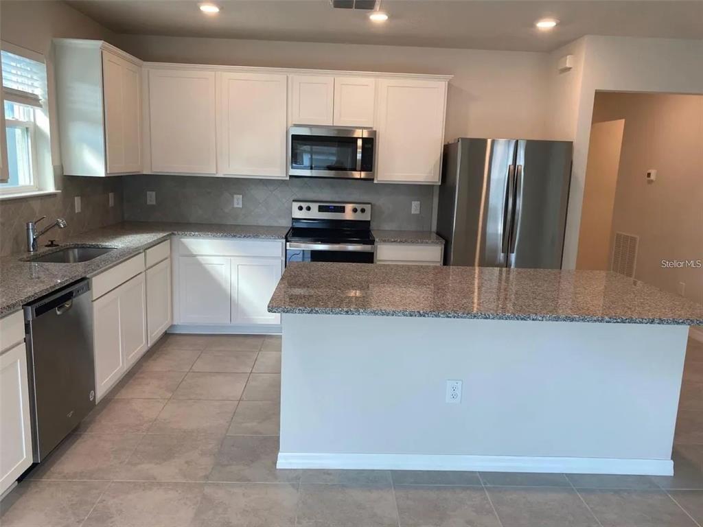 Building Photo - 9643 Summers Cay Cir