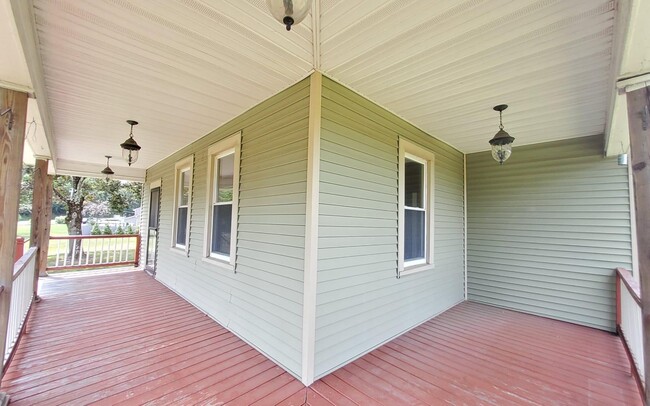 Building Photo - 351 Harriman Heights Rd