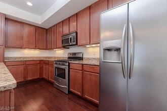 Building Photo - 1419 E 14th St