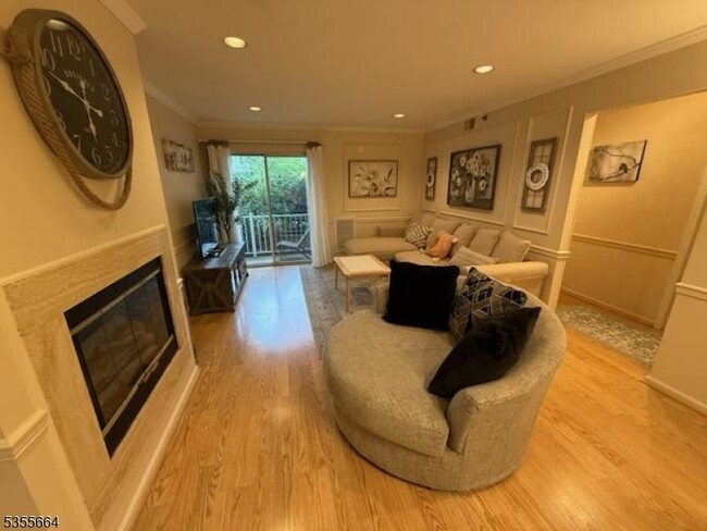 Foto del edificio - 1 Brookside Ln