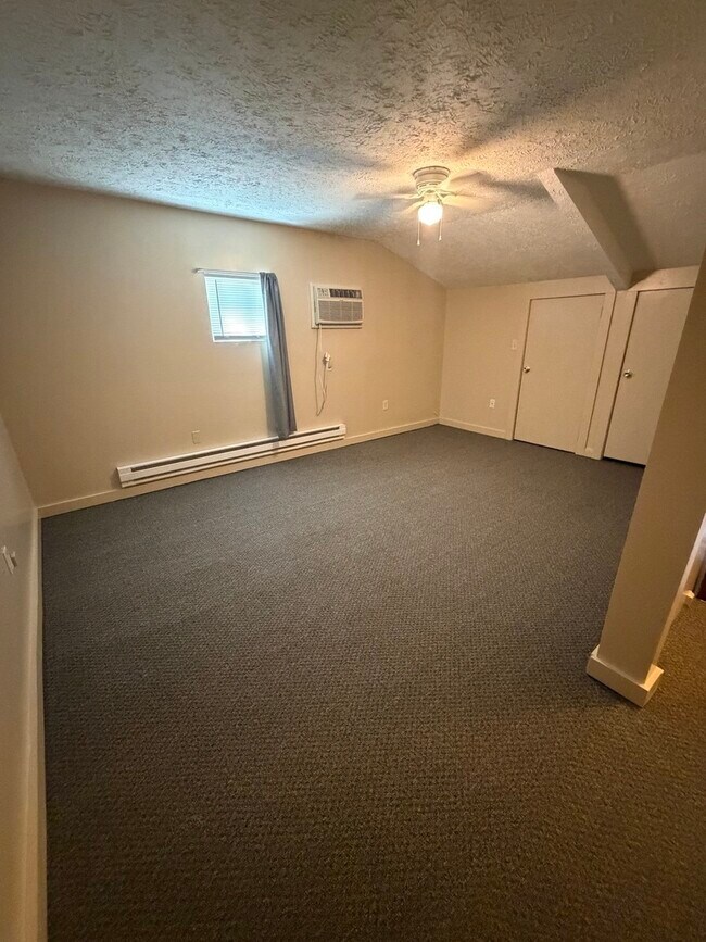 Foto del edificio - 690 W Judson St