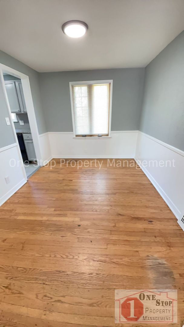 Building Photo - Beautiful 3 Bedroom 2 Bathroom in Kansas City