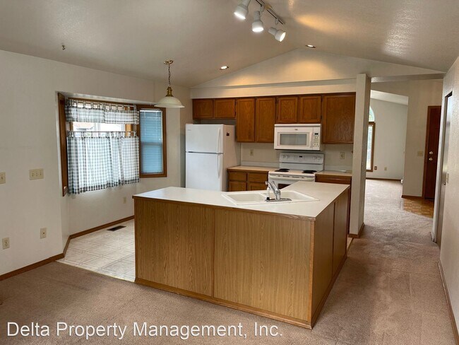 Foto del edificio - 3 br, 2 bath House - 4606 127th Pl SE