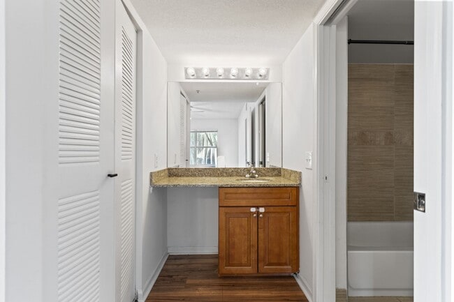 Interior Photo - Club Caribe