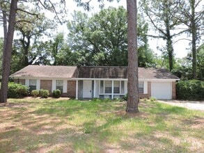 Building Photo - 4810 Livingston Dr