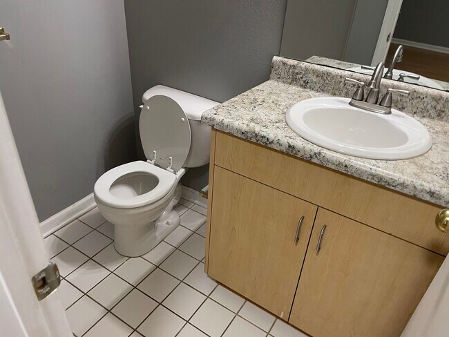 Foto del edificio - 2719 W Tharpe St