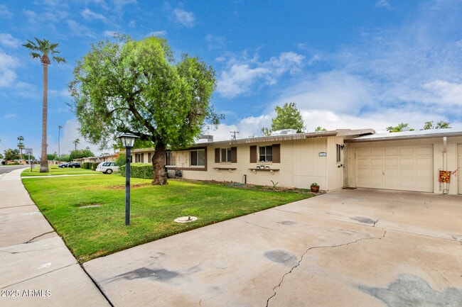 Foto del edificio - 10641 W Oakmont Dr