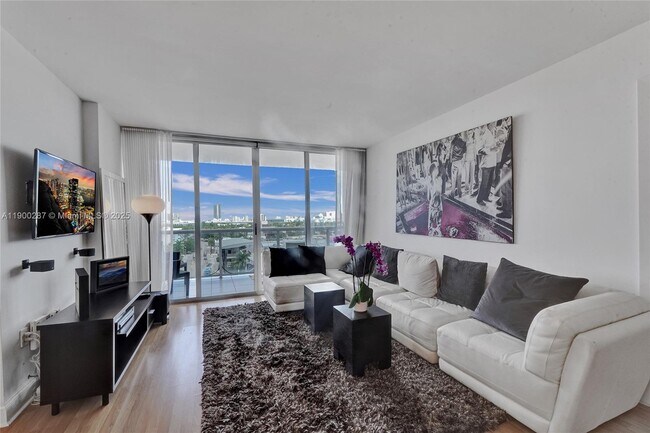 Foto del edificio - 1900 Sunset Harbour Dr