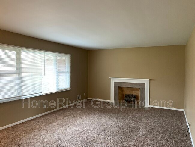Building Photo - 4428 Eastbourne Dr
