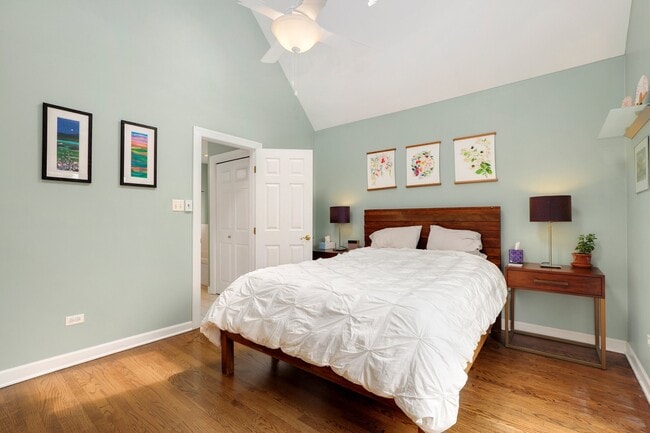 Master Bedroom - 2117 W Evergreen Ave