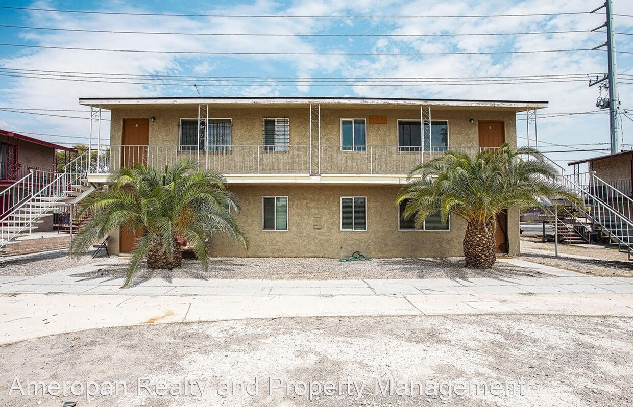 Primary Photo - 2 br, 1 bath House - 5228 Pebble Beach #D