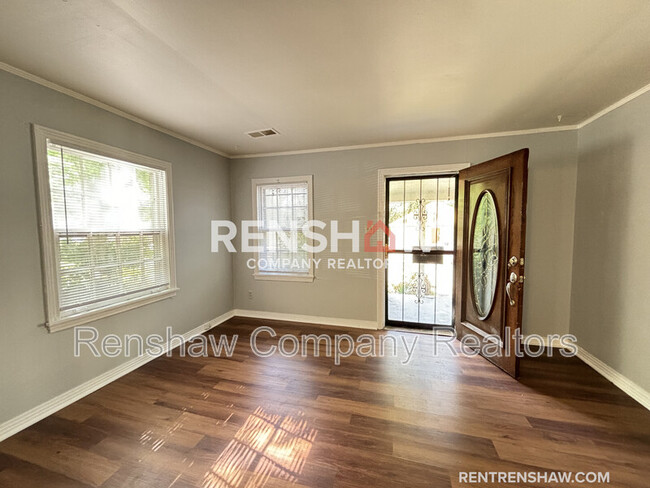 Foto del edificio - 3350 Hardin Ave
