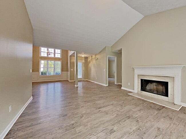 Building Photo - 7925 Paddocks Mill Dr