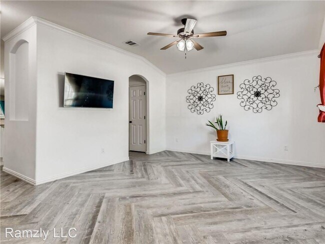 Foto del edificio - 4 br, 2 bath House - 2341 Garlic Creek Dr