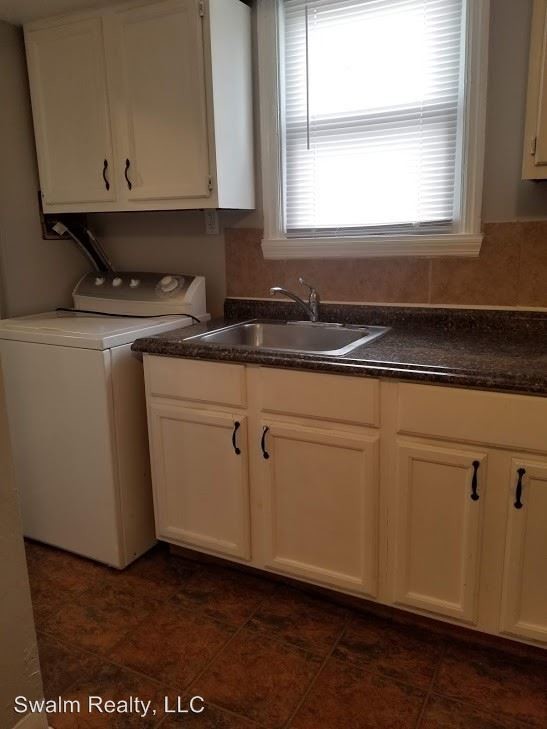 Building Photo - 3 br, 1 bath House - 15 S Rodney Dr