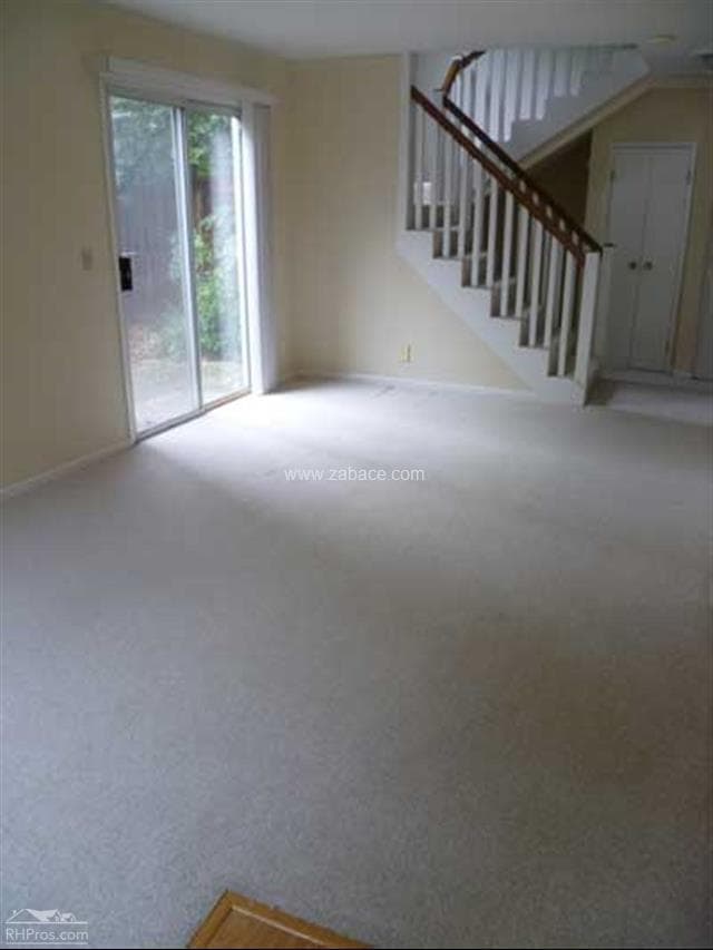Building Photo - 3102 Woods Cir