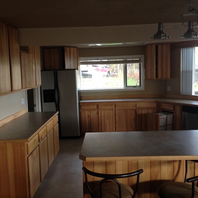 Foto del edificio - 460 W Briar Dr