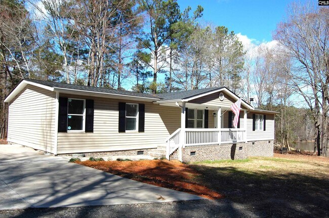 Building Photo - 127 Stillwater Dr