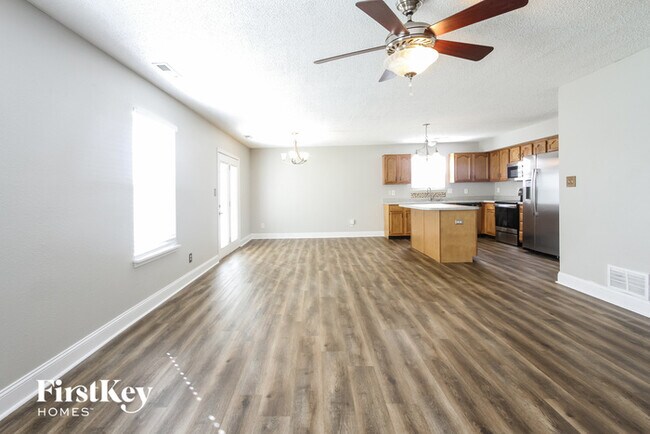Building Photo - 1432 Lake Meadow Dr