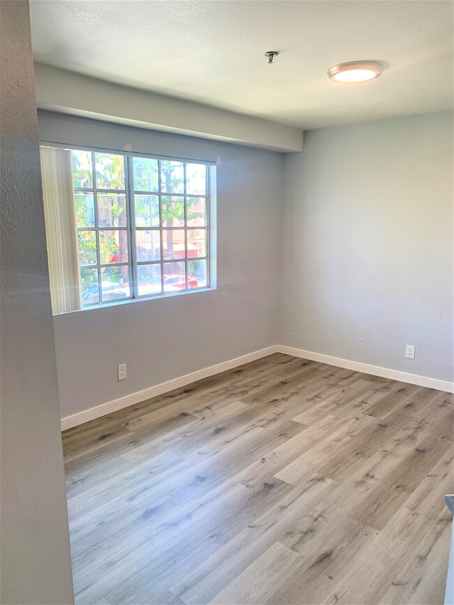 Master Bedroom - 17803 Superior St