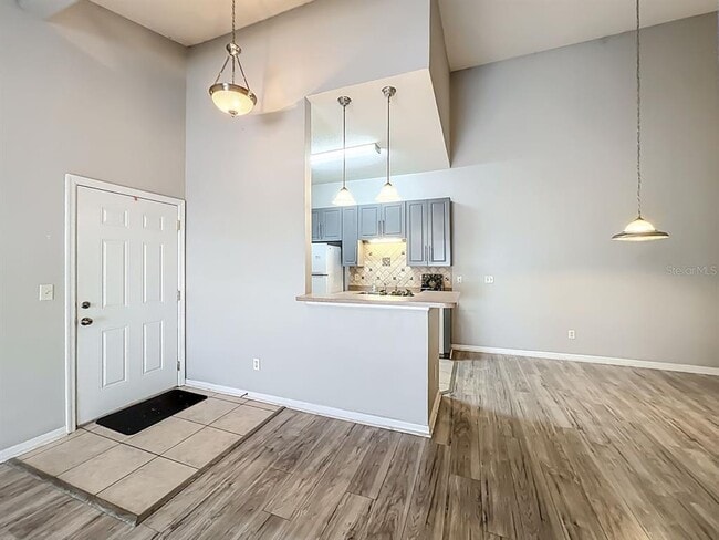 Foto del edificio - 185 N Pearl Lake Causeway