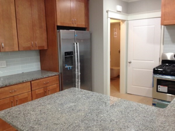 Foto principal - 17 Meacham Rd