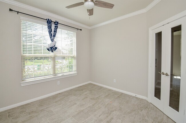 Building Photo - 24918 Meadowthorn Crest Ln