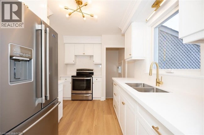 Photo du bâtiment - 365 George St