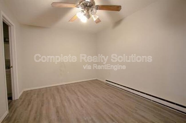 Building Photo - 790 Country Aire Ct
